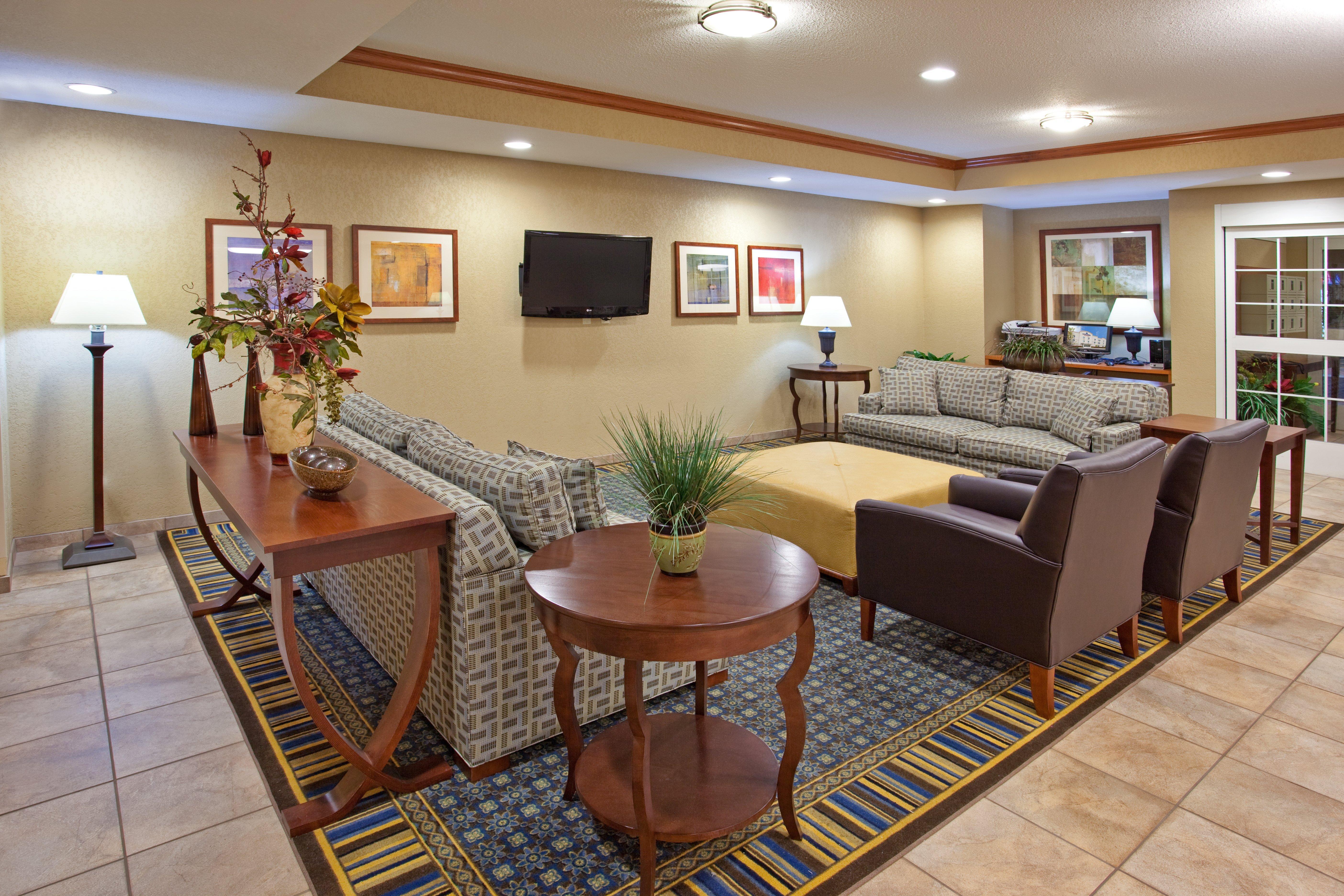 Candlewood Suites Elgin - Northwest Chicago By Ihg Exterior foto